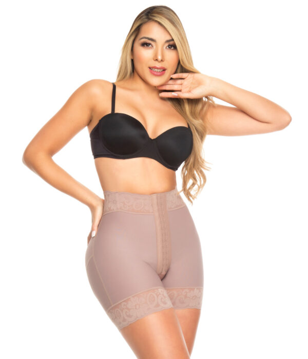 5648 Panty Short Encaje